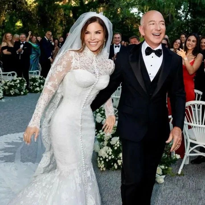 前世界首富贝索斯的“世纪婚礼”！